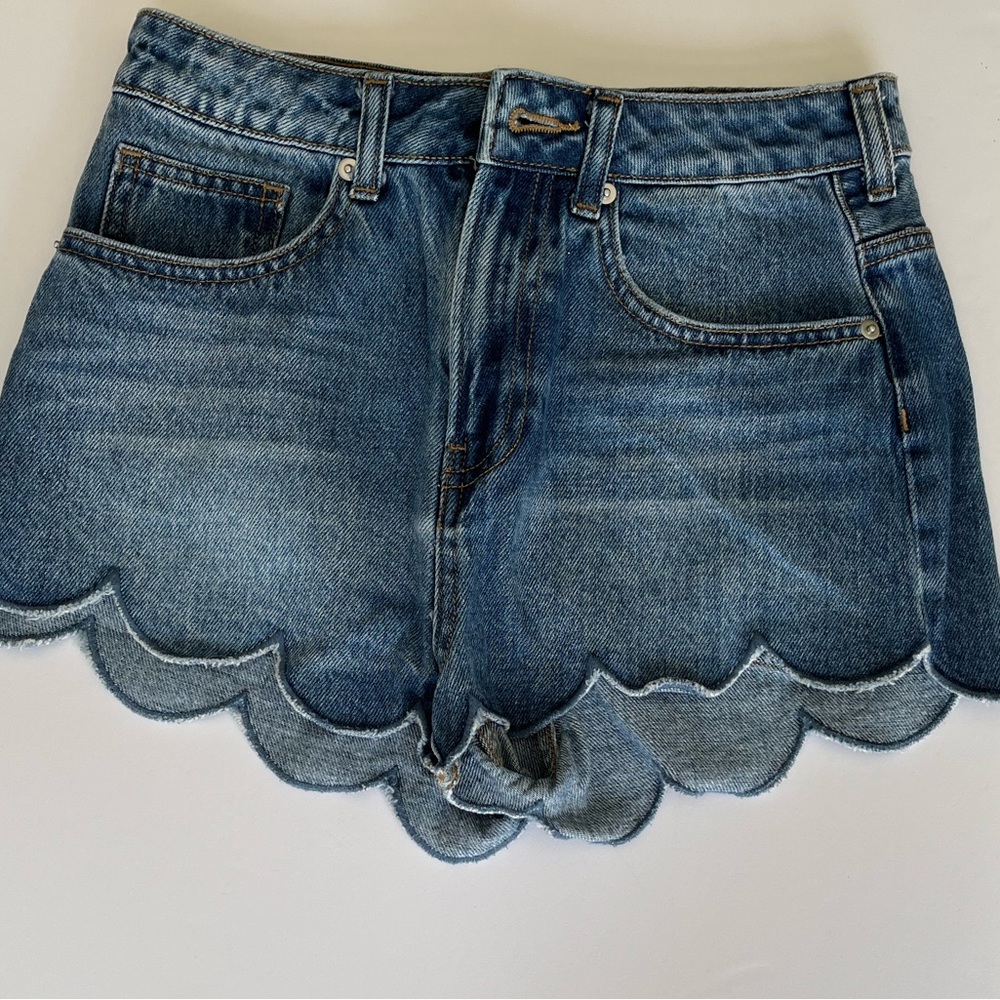 Beautiful HM blue jeans Short!
